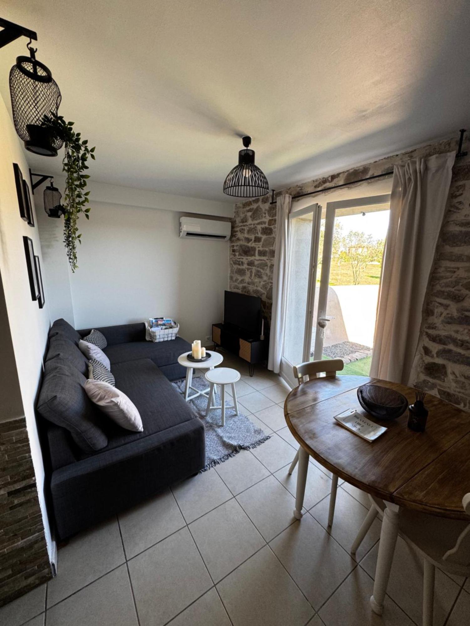 La Bastide Saint Pierre T2 - Jardin Apartment Roquebrune-sur-Argens Exterior photo